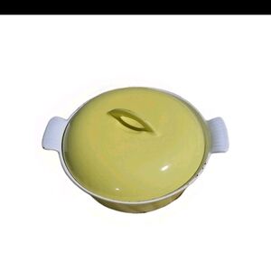 Vintage Descoware 1.5 Qt Dish 17 1/2 Inch Yellow Belgium Enamel Dutch Oven Pot